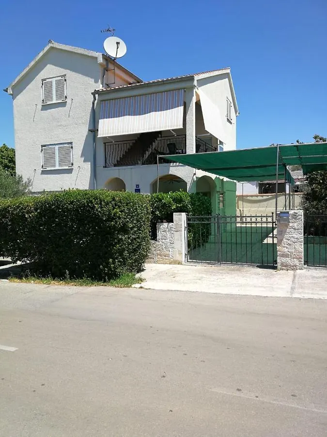Apartments Ljubica 0*, Biograd Na Moru Croatia